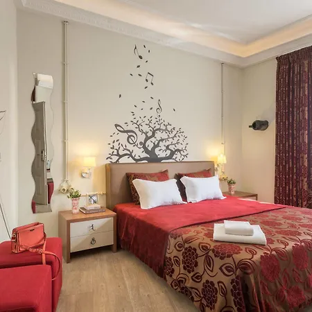 セレナータ ホステル